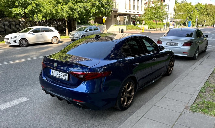 Alfa Romeo Giulia cena 145190 przebieg: 122000, rok produkcji 2017 z Warszawa małe 407
